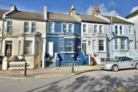 1 bedroom flat for sale, Tower Road, St. Leonards-on-Sea, East Sussex, TN37 6JE