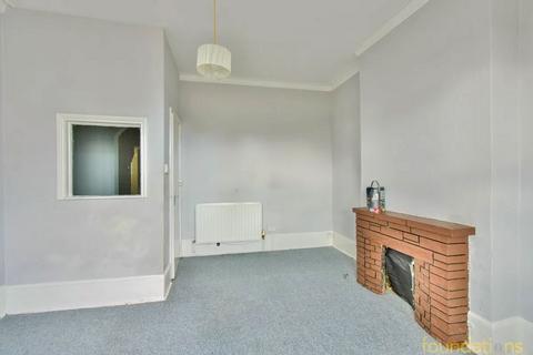 1 bedroom apartment for sale, Tower Road, St. Leonards-on-Sea, East Sussex, TN37 6JE