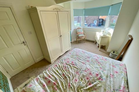 11a Cades Close, Luton, LU1 5QQ