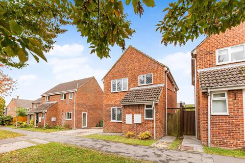 3 bedroom detached house to rent, Copperfield Close, Wantage OX12