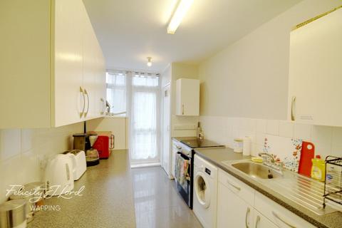 2 bedroom apartment to rent, Farthing Fields, E1W