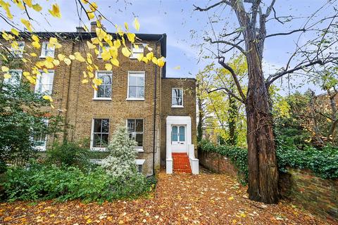 3 bedroom flat to rent, Wimbledon Park Road, SW18