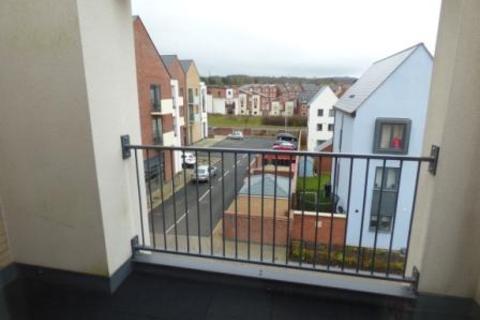 2 bedroom flat to rent, Poyner Court, Telford TF3