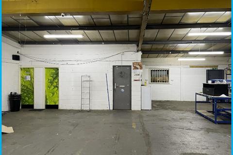 Warehouse to rent, Crystal Drive, Smethwick / Oldbury B66