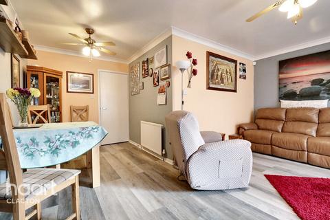 7 Donne Drive, Jaywick, Clacton-on-sea, CO15 2ND