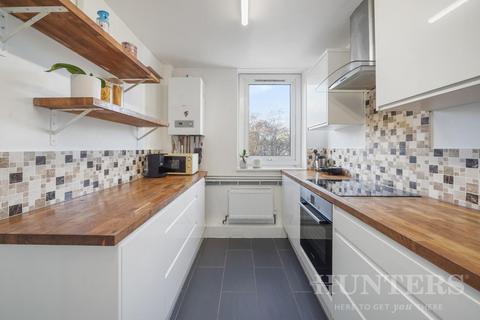 1 bedroom flat for sale, Perry Court, London