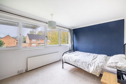 2 bedroom flat for sale, Colesmead Road, Templewood House Colesmead Road, RH1