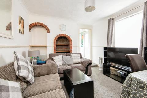 2 bedroom flat for sale, Clifton Road, Littlehampton BN17