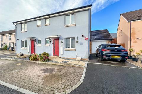 3 bedroom semi-detached house for sale, Elm Hayes Road, Patchway, Bristol, Gloucestershire, BS34