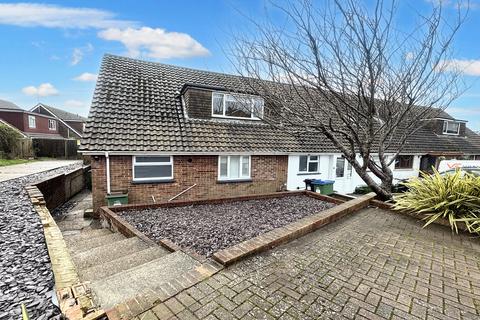 4 bedroom chalet to rent, Lewes Close, Saltdean, BN2 8DN