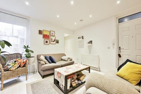 1 bedroom flat for sale, Vera Road, London, SW6