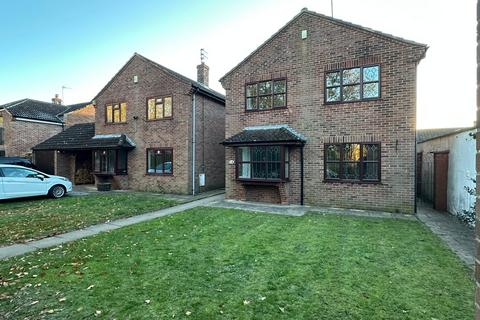 4 bedroom detached house to rent, Flaxton Road, Strensall, York, YO32