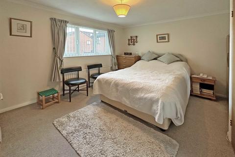 2 bedroom terraced house for sale, Whitebeam Close, Exeter