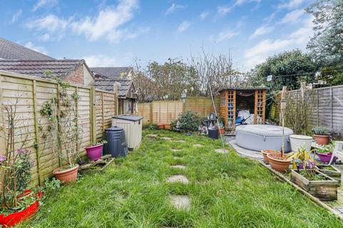 3 bedroom cottage for sale, Victoria Road, Bournemouth