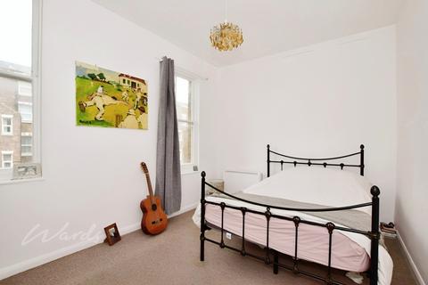 2 bedroom flat to rent, Edgar Road Cliftonville CT9