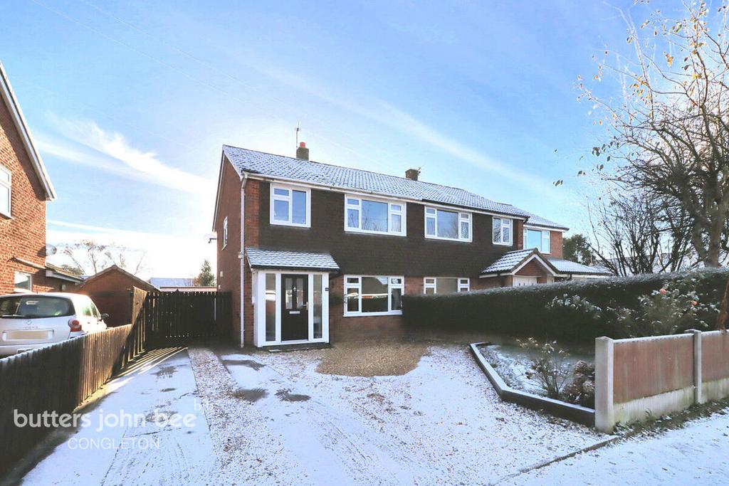 Longdown Road, Congleton 3 bed semi-detached house - £290,000