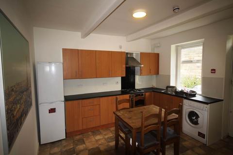 4 bedroom terraced house to rent, Primrose Hill, Great Horton, Bradford