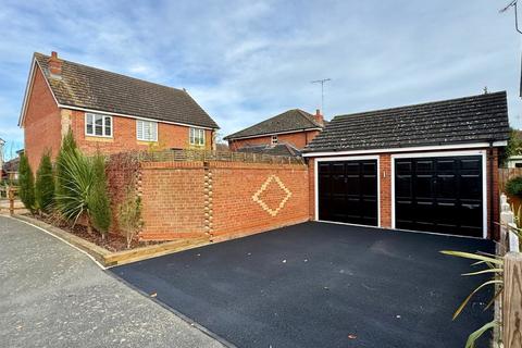 5 bedroom detached house for sale, Lavender Drive, Southminster