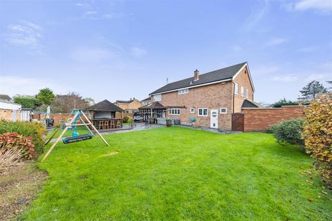 5 bedroom detached house for sale, Putnoe Lane, Bedford MK41