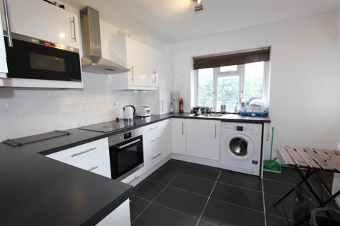 3 bedroom flat to rent, Chacewater, Boyton Road, London N8