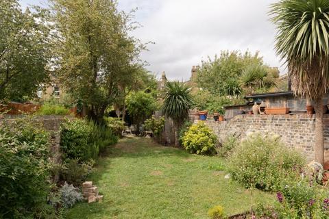 258 Ivydale Road, London, SE15 3DF