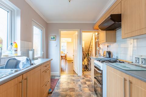 7 Alexandra Road, Carnforth, LA5 9DT
