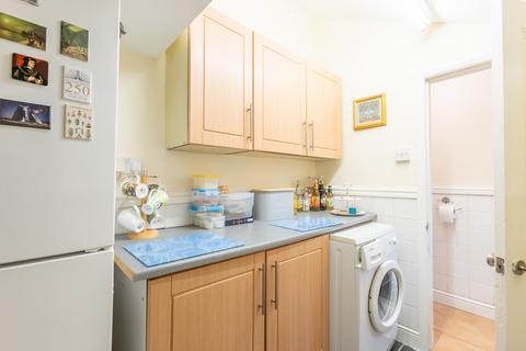7 Alexandra Road, Carnforth, LA5 9DT