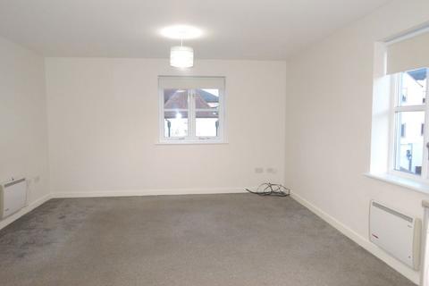 2 bedroom flat to rent, ROWHEDGE