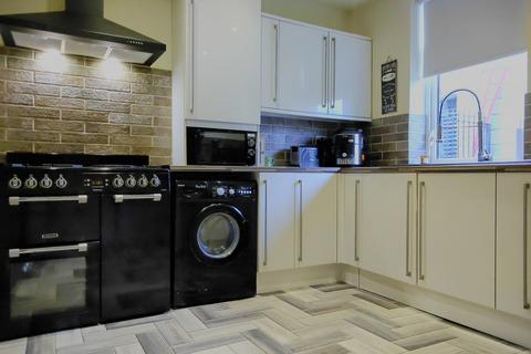 3 bedroom semi-detached house for sale, Beaconsfield Road, Clayton, Bradford