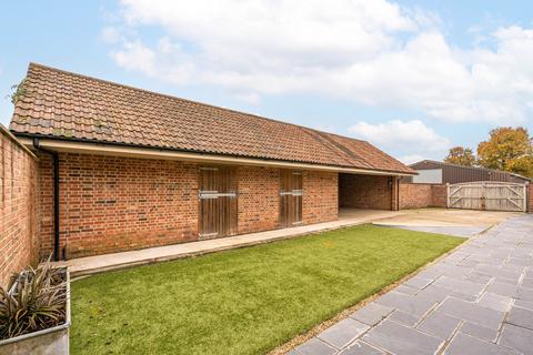 2 bedroom barn conversion to rent, Braydon, Wiltshire