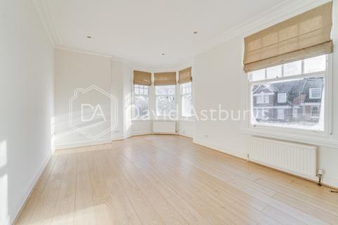 3 bedroom apartment to rent, Alexandra Park Road, London