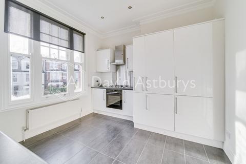 3 bedroom apartment to rent, Alexandra Park Road, London