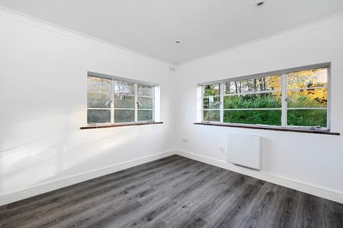 Connemara Fir Drive, Blackwater, Camberley, GU17 9BX
