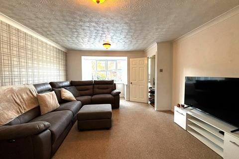 4 bedroom detached house for sale, Lister Close, Middlewich