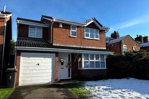 4 bedroom detached house for sale, Lister Close, Middlewich