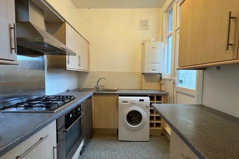 1 bedroom apartment to rent, Nightingale Road, Bowes Park N22