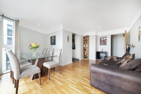 2 bedroom apartment for sale, Coppermill Heights, London N17