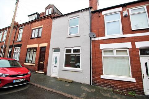 3 bedroom terraced house to rent, Kelvin Street, Mexborough S64