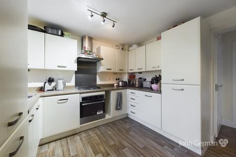 2 bedroom end of terrace house for sale, Berwick Avenue, Streethay