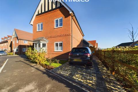 3 bedroom detached house for sale, Dairy Road, Wokingham