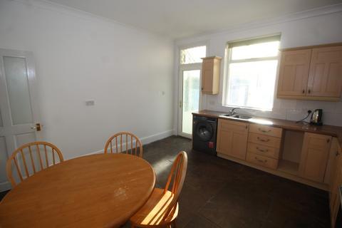 2 bedroom end of terrace house for sale, Sparable Lane, Wakefield