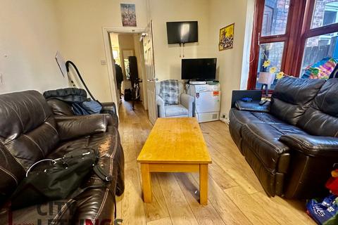 7 bedroom terraced house to rent, Bute Avenue, Lenton