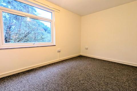 3 bedroom apartment to rent, The Willows, BRISTOL BS16