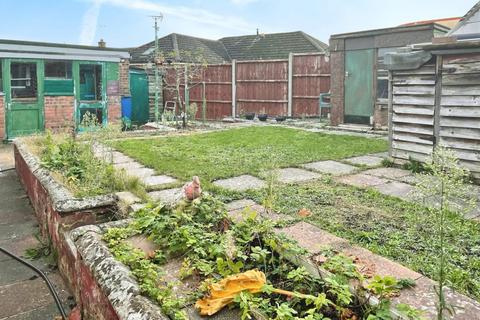 3 bedroom detached bungalow for sale, Hillside, Brandon IP27