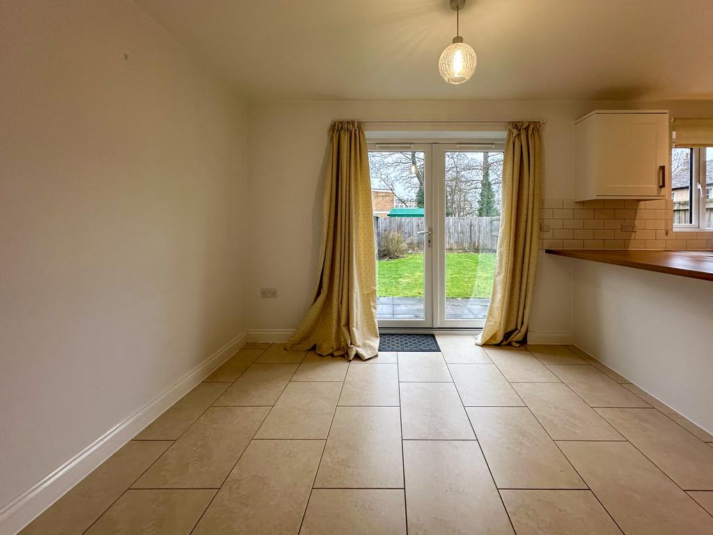 Kitchen/Dining Area