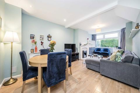 2 bedroom house for sale, Saxon Avenue, Feltham TW13