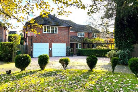 6 bedroom detached house for sale, Park Grove, Chalfont St Giles