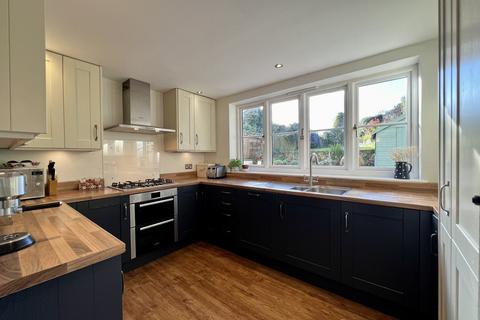 4 bedroom detached house for sale, Church Lane, Bishop Sutton