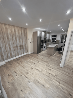 3 bedroom apartment to rent, Village Way East, Harrow, HA2