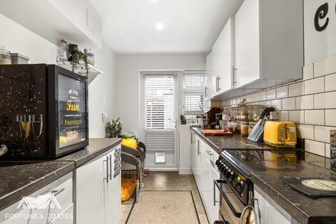255 Arkwrights, Harlow, CM20 3NE